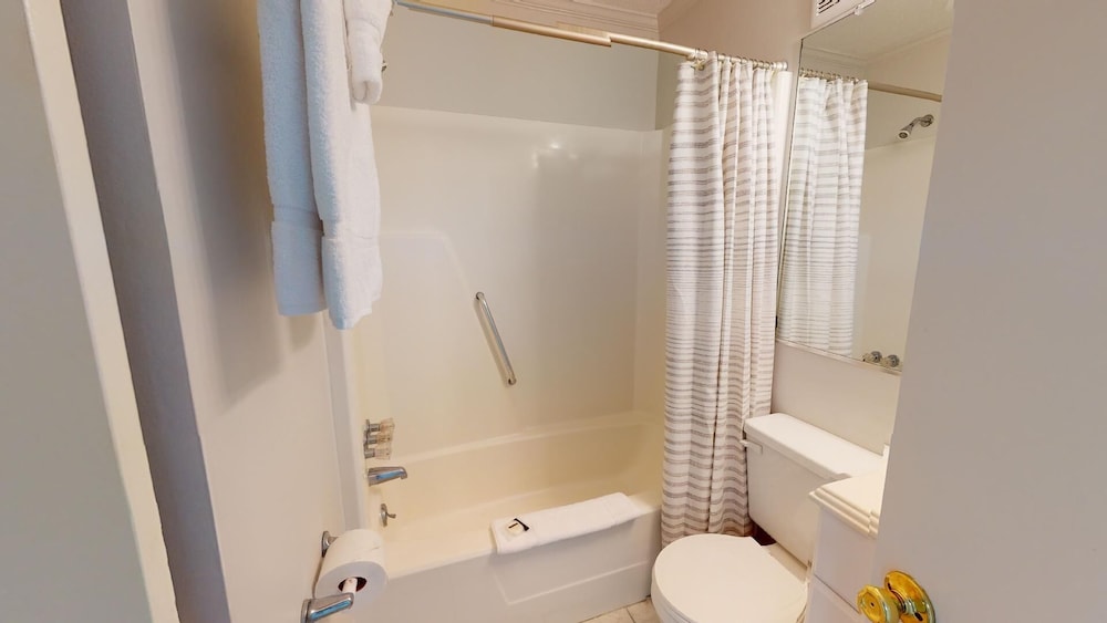 Beach Racquet by Tybee Vacation Rentals