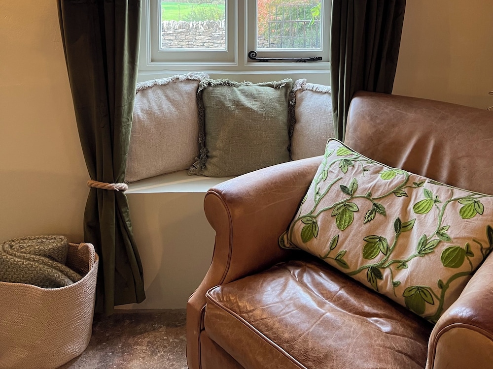 Meadow View Cottage
