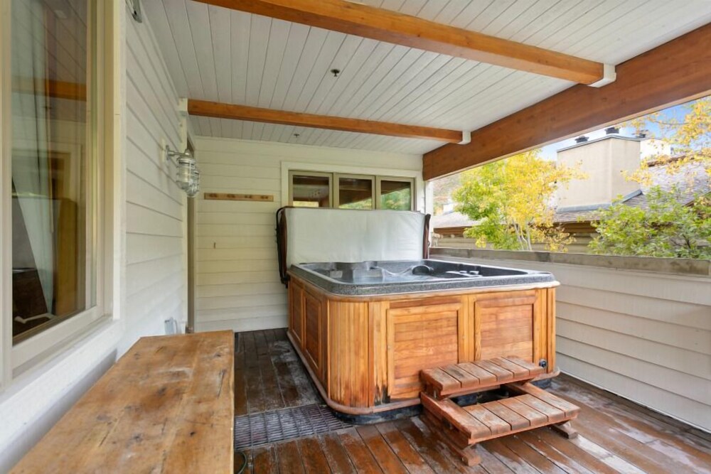 Trail's End Lodge - 4 Bedroom Residence w/ Spa #13 4 Condo