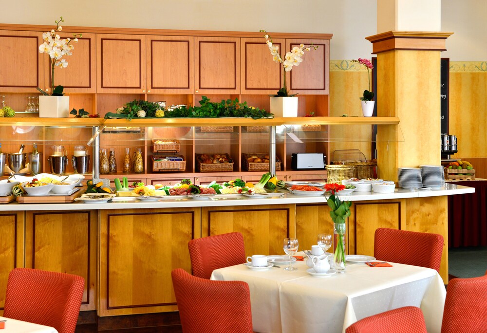 PLAZA INN Leonberg - Property Image 5