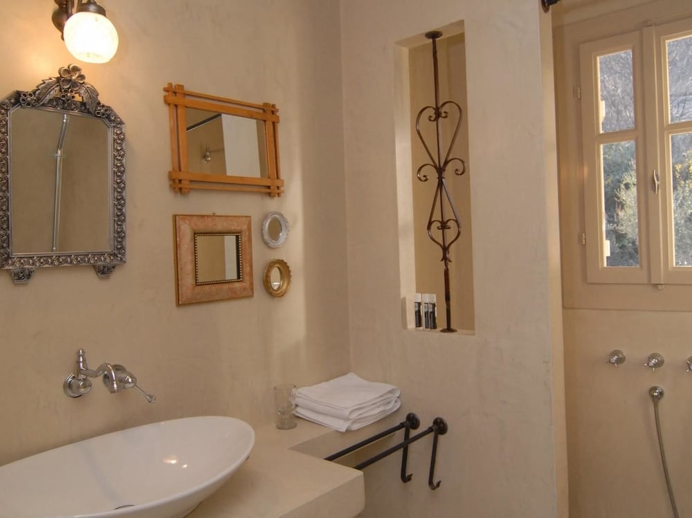 Mazaraki Guesthouse