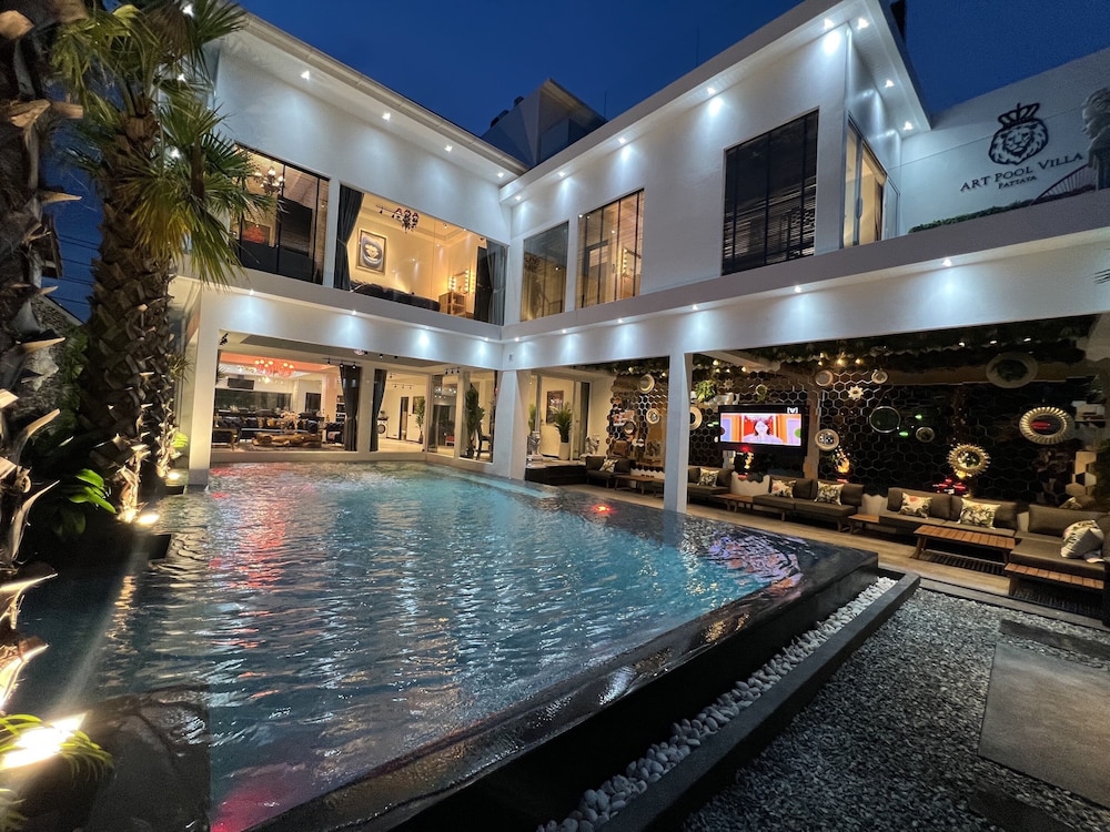 Premium Pool Villas Pattaya