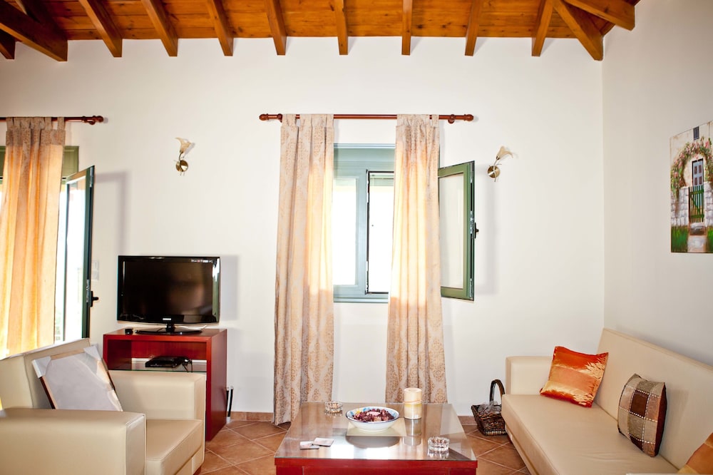 Aselinos Suites