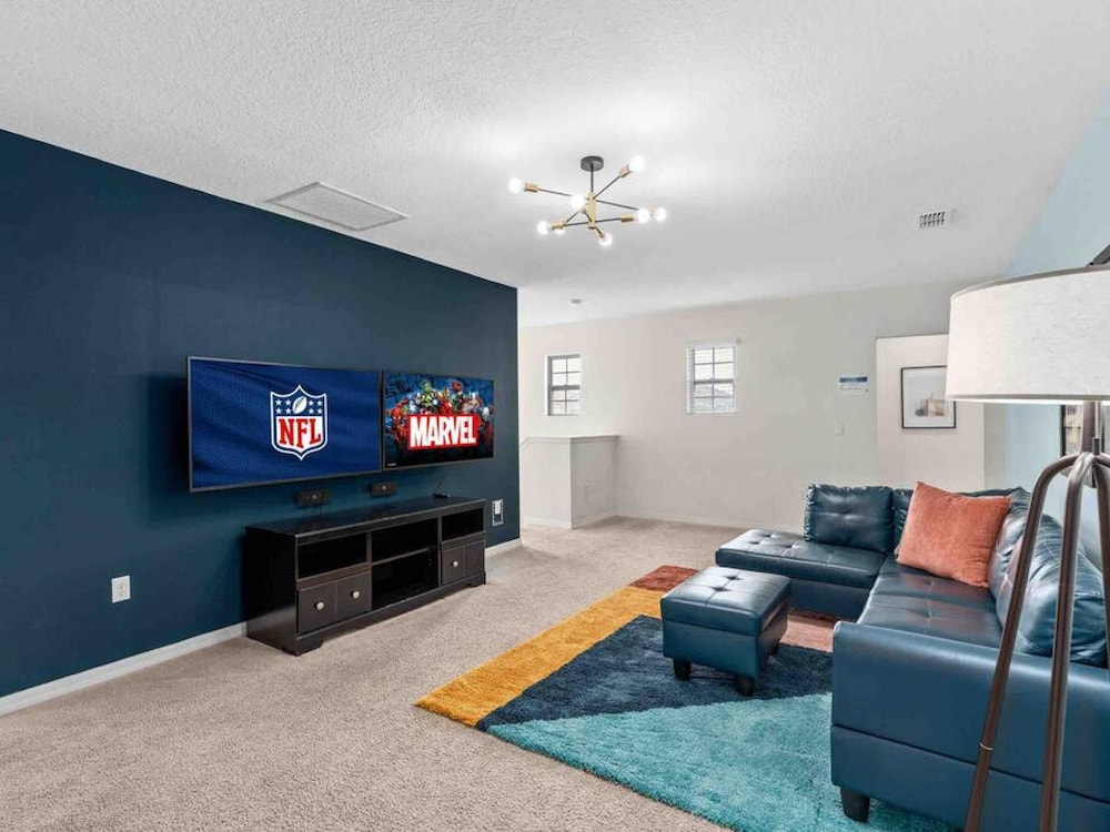 Super Comfy- 7BD 5 5BA Sleep s 22 w Amenities