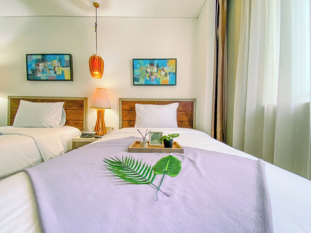 Comfortable Studio (No Kitchen) At Grand Palace Kemayoran Apartment