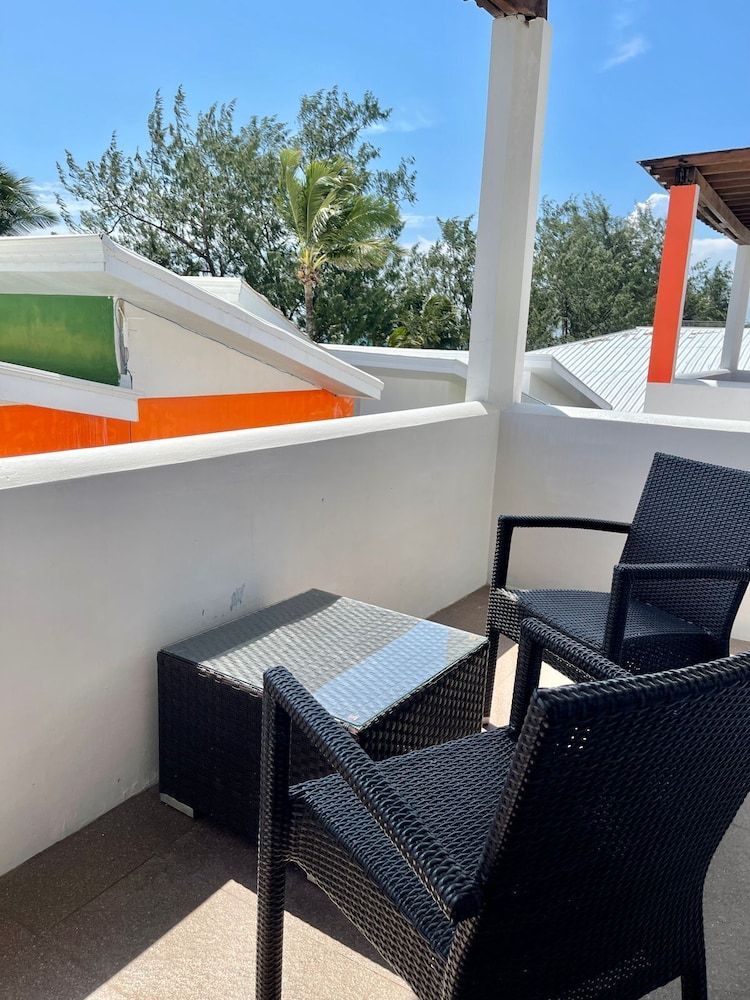 Calypso Beach & Dive Resort