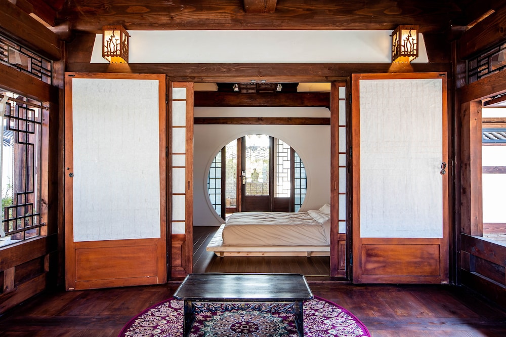Soi Hanok Stay