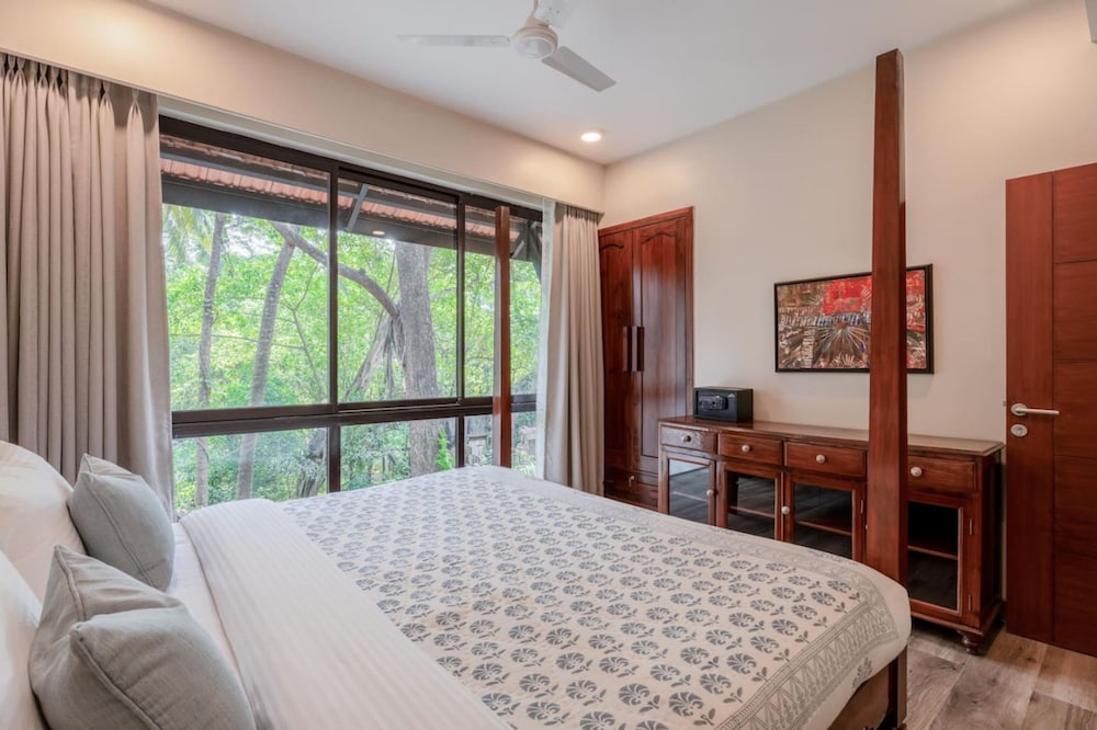 Sol Banyan by Hireavilla - 2BR w Pool in Candolim