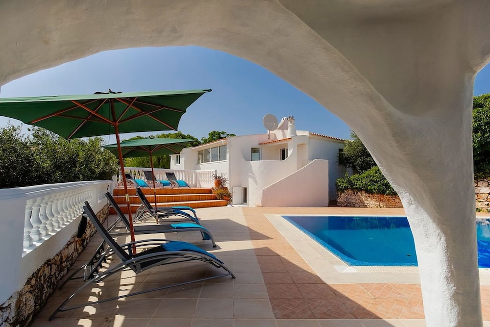 Villa Vale Verde 5 Bedroom Villa 10 min Walk to