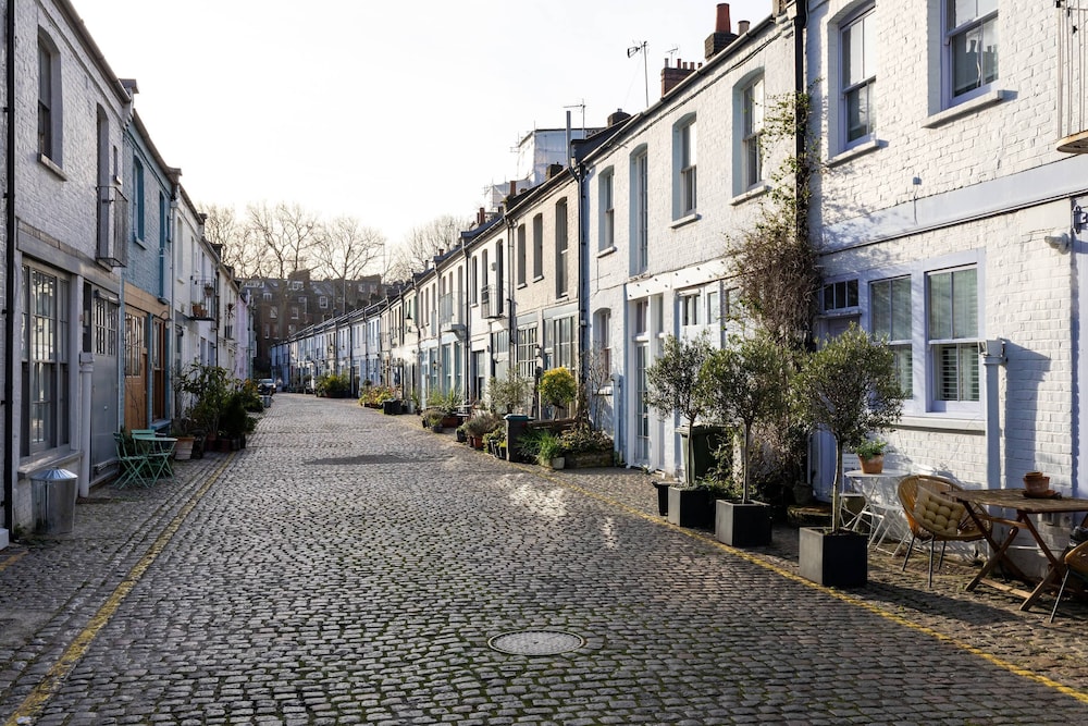 Cranley Mews VI by Onefinestay