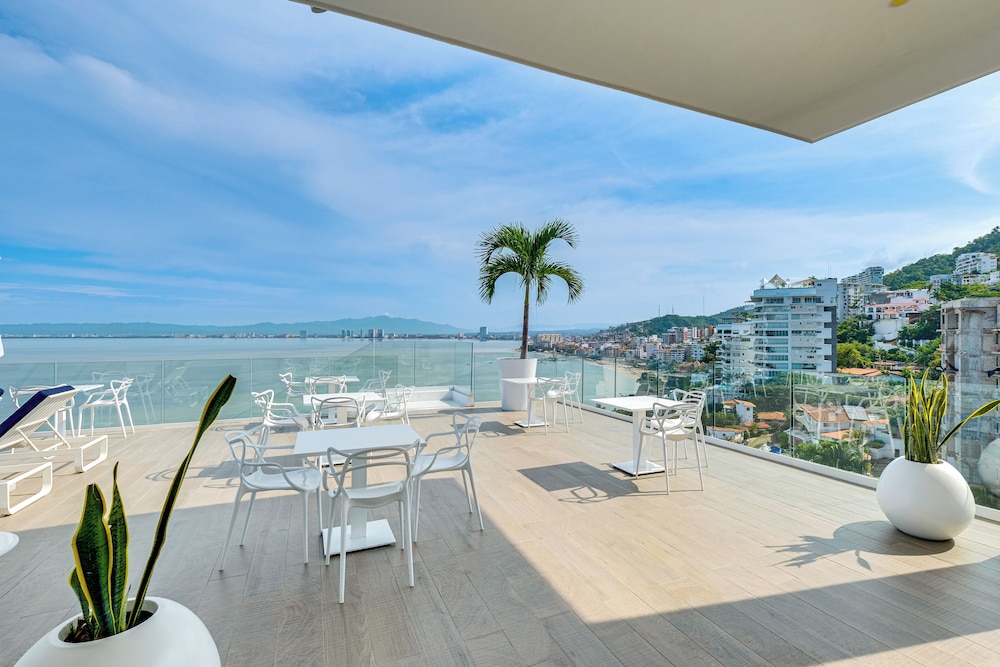 Puerto Vallarta Resort Condo, On-site Beach Access view 4