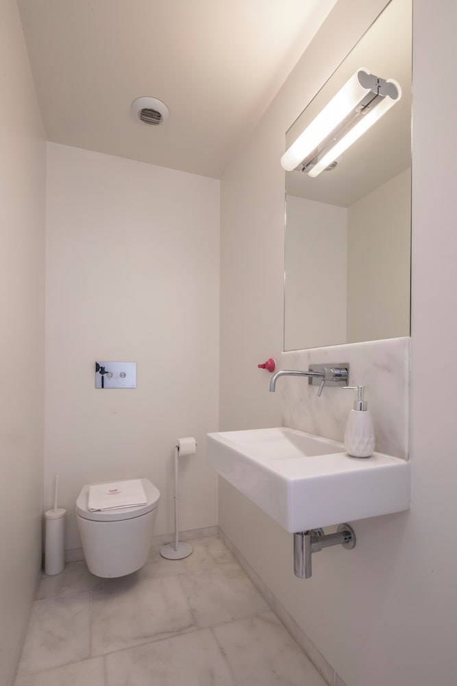 Castelo Superior Two Bedroom Apartment