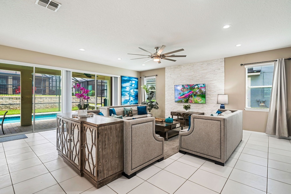 9014 Sunshine Ridge Loop