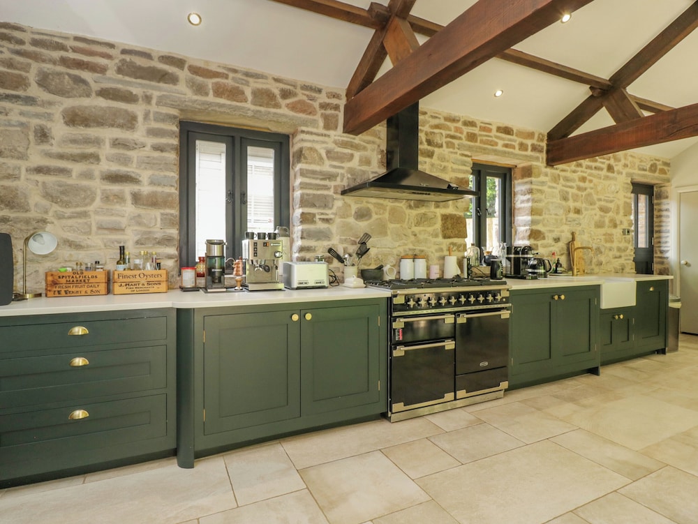 The Ivy Barn