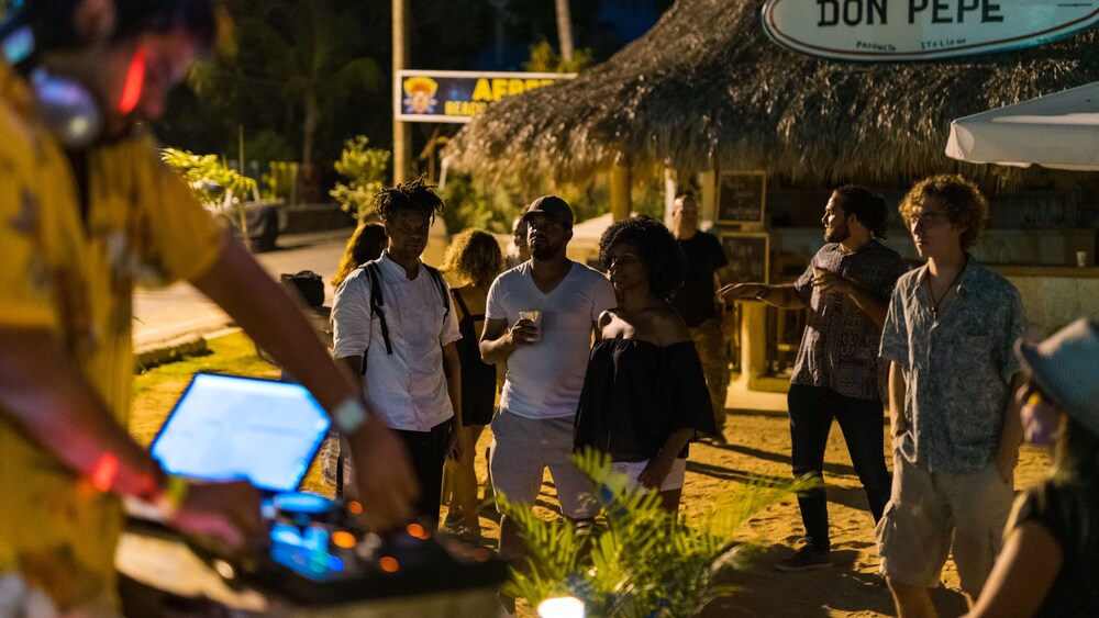 Afreeka Beach Hostel & Music Bar