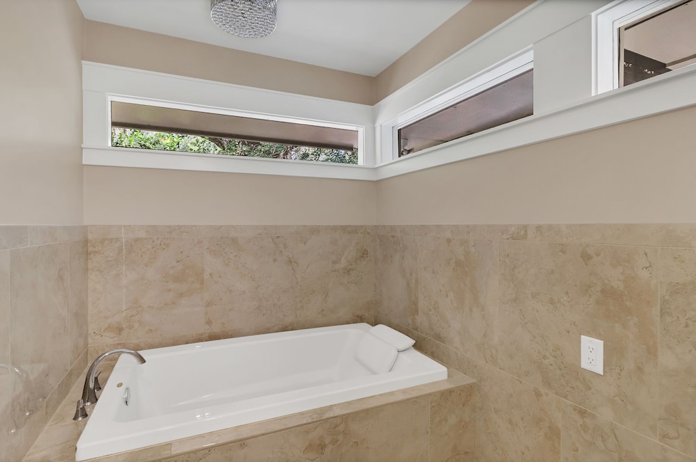 15 Willow Oak West at The Sea Pines Resort