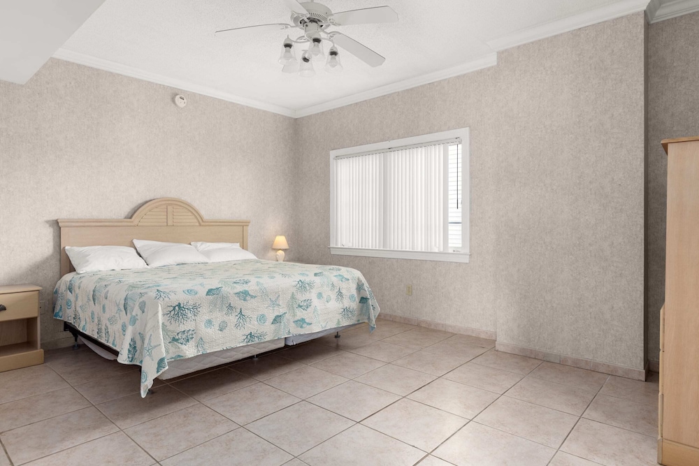 OCHG Ocean 1 Suites