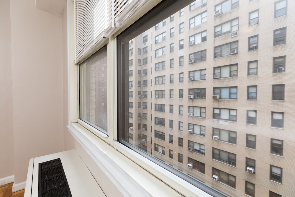 2 Bed Apt Ideally Located in UES of Manhattan