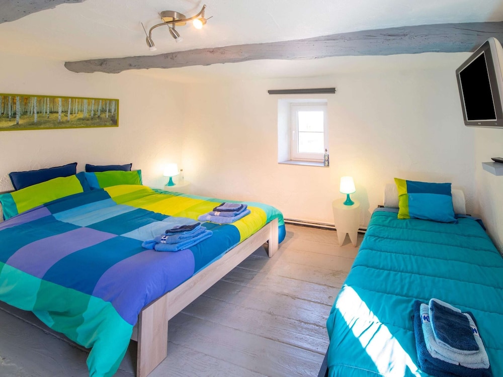 Cozy Holiday Home in La Reid With a Whirlpool