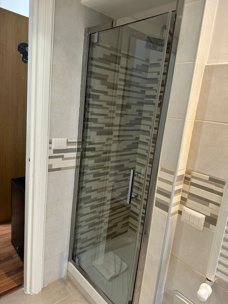 GUEST HOUSE MAZZINI 144