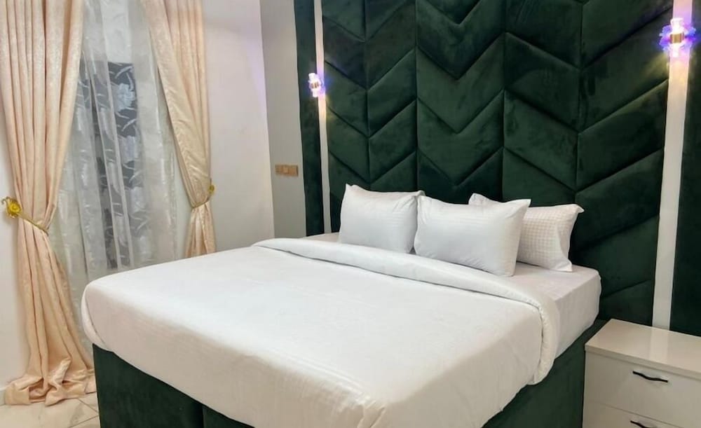 Fina Shortlet Apartment