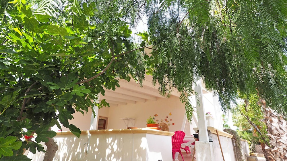 Villa Bellavista 8 Guests 3 Bedrooms by the sea