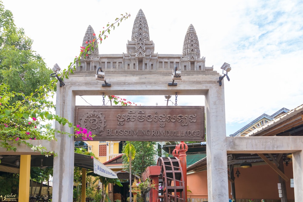 Blossoming Romduol Boutique - Hostel