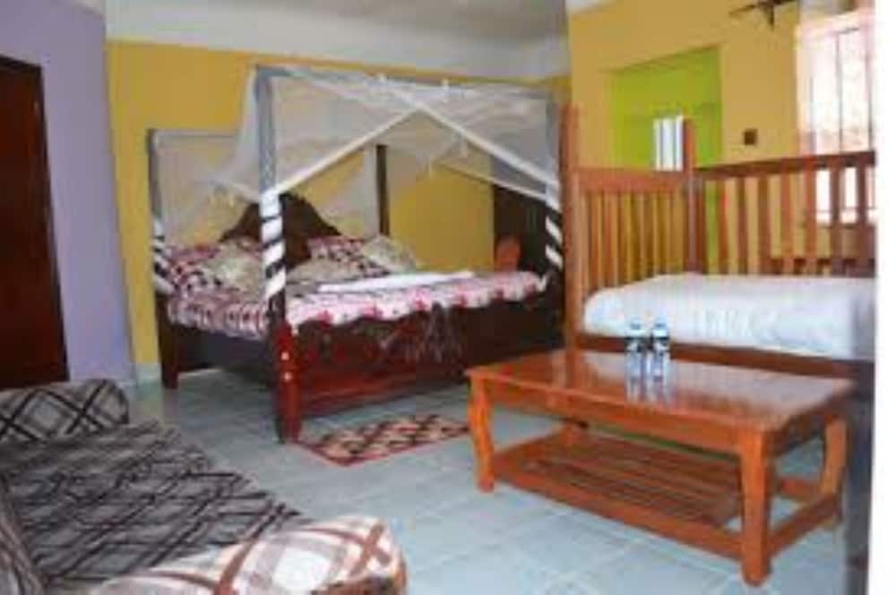 Photo 6