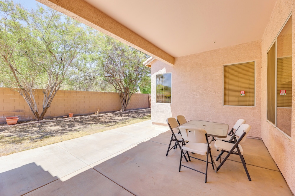 3 Mi to Santan Village: Home w/ Covered Patio