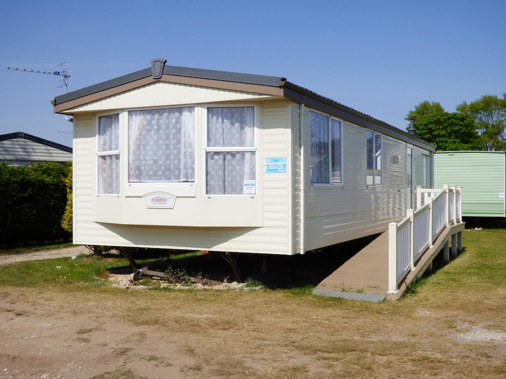 Caravan Hire at Sunnydale Holiday Park