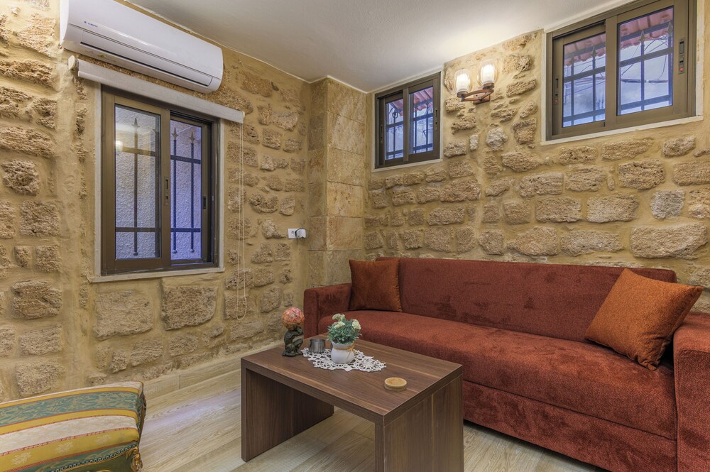 Casa Kik Apartments in Mina Tripoli