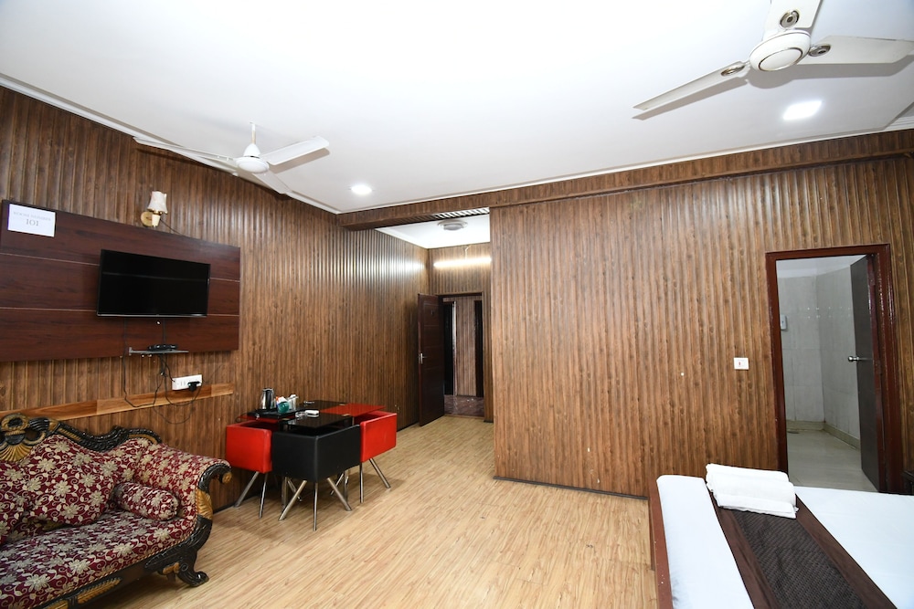 Hotel Shivaay Paradise - Property Image 5