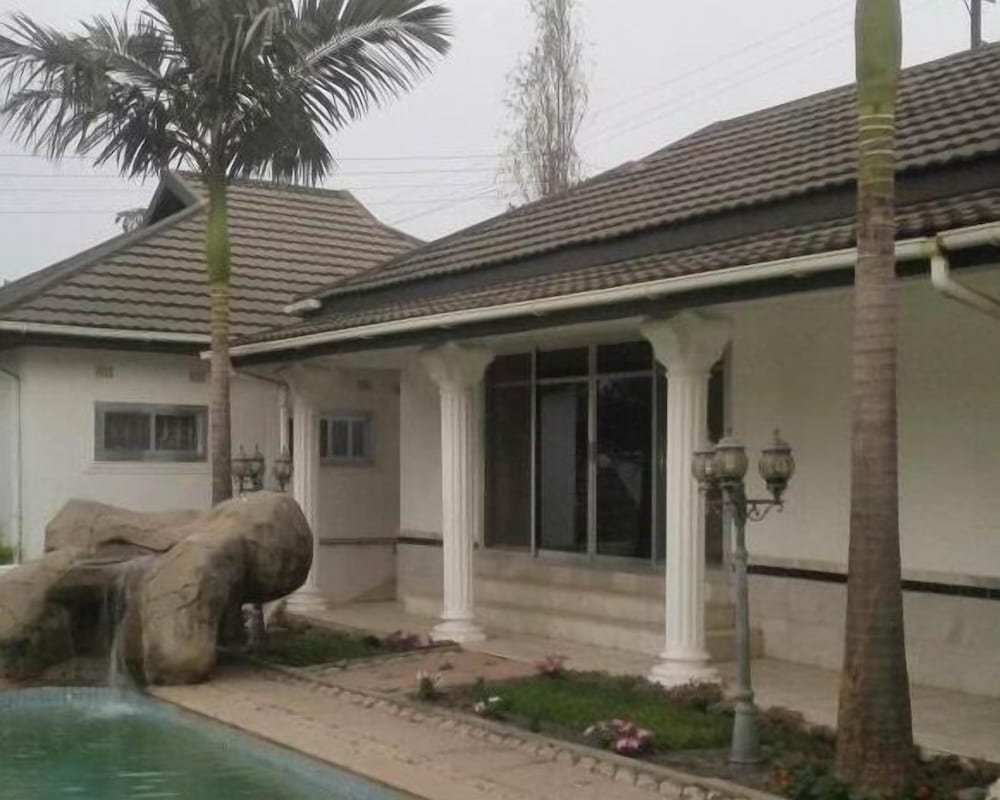 Melunah Lodge