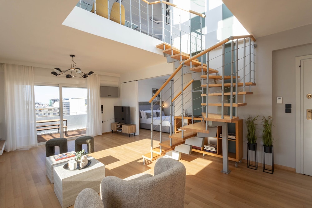Acropolis Sky Retreat Jacuzzi 3BR Maisonette