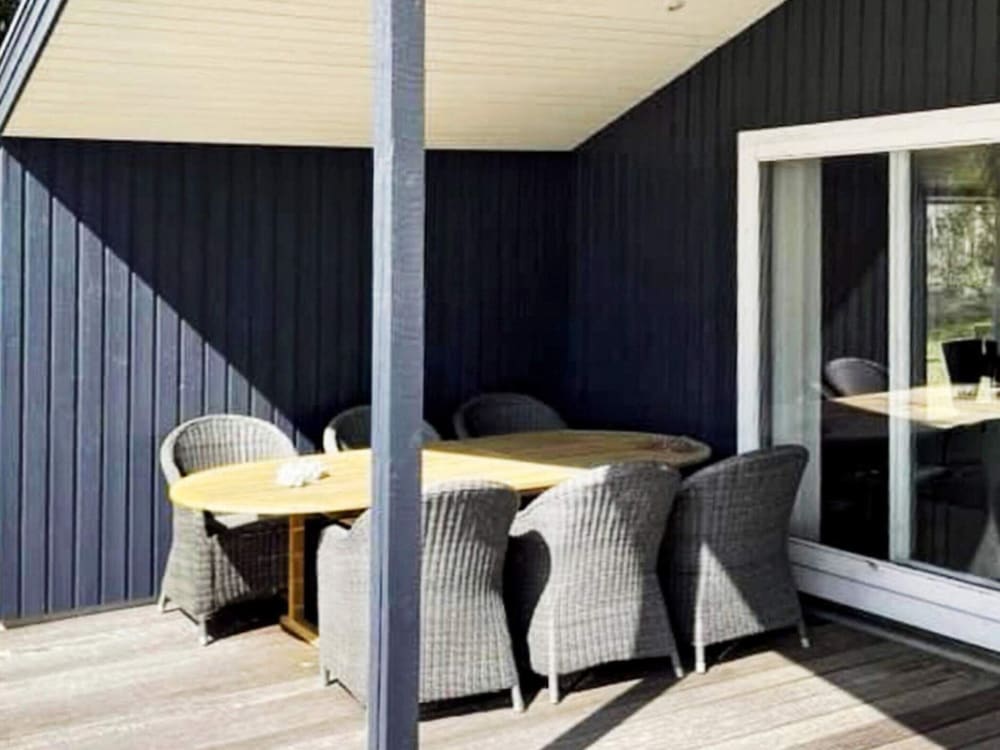 6 Person Holiday Home in Hals view 4