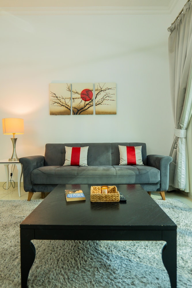 Venduras Elegant 1BR Dubai Marina