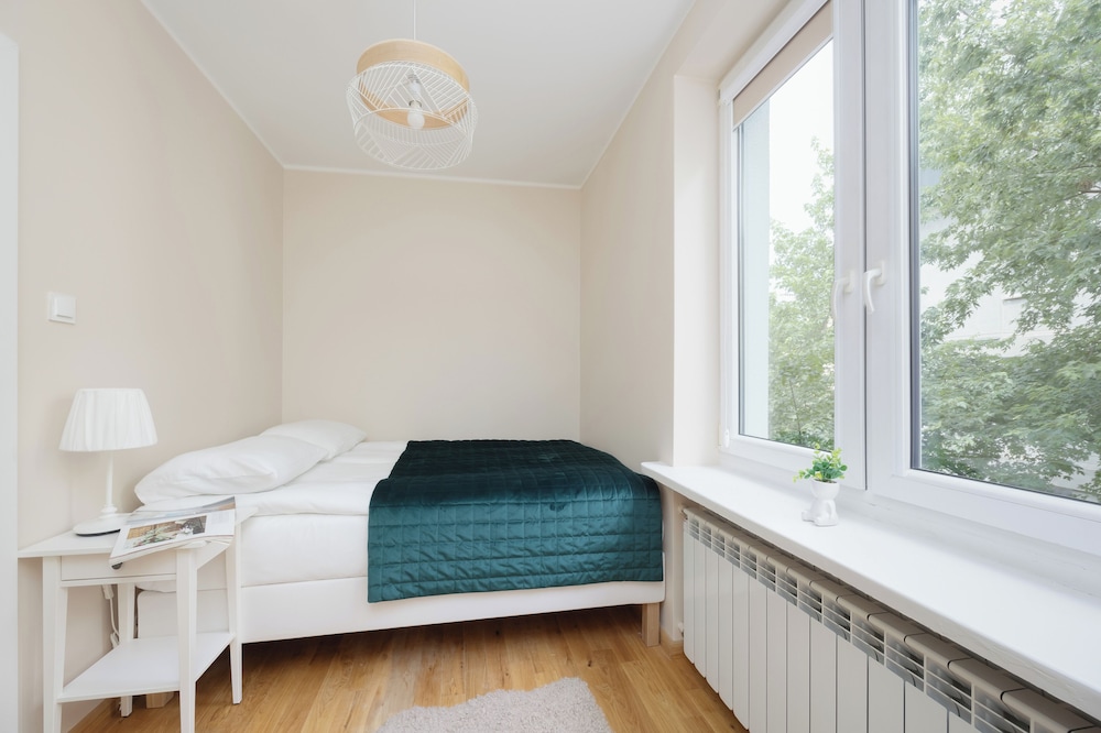 Apartment Near Old Town by Renters view 2