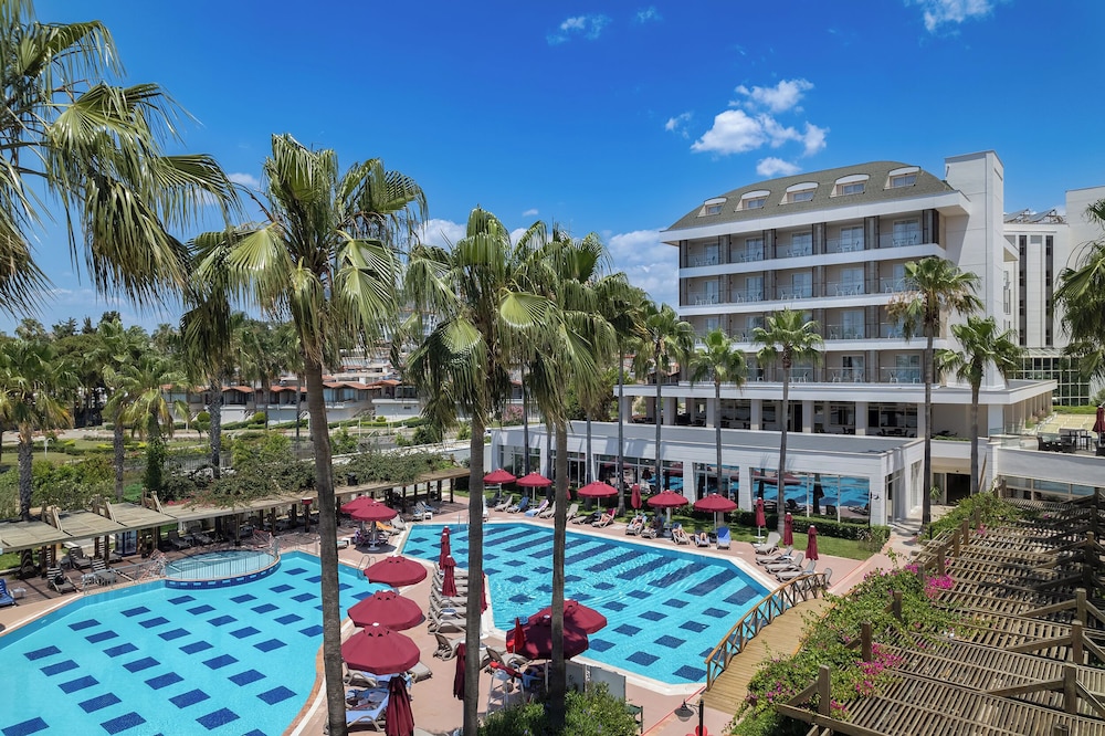 Trendy Palm Beach (Adults Only, 16+)