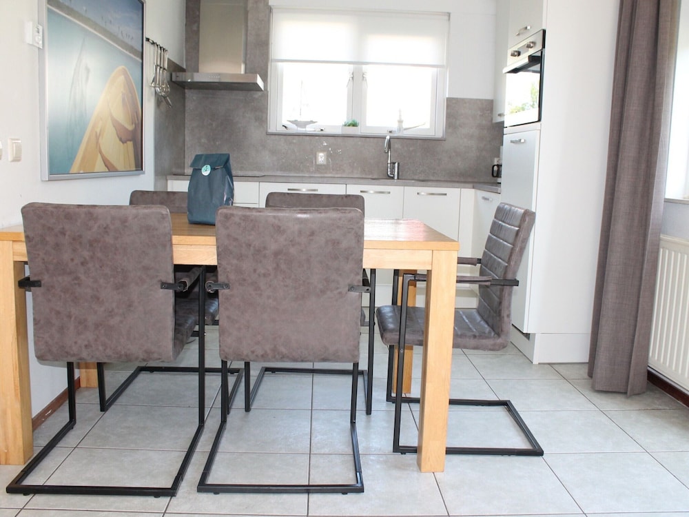 Nice Holiday Home With Garden Near Beach