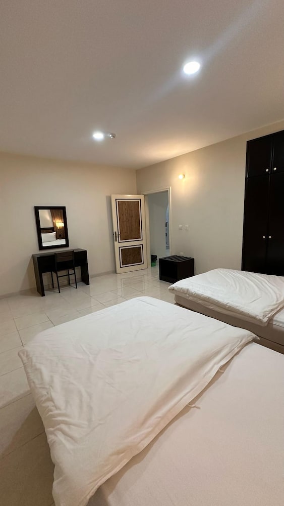 AlShowaish Apartments
