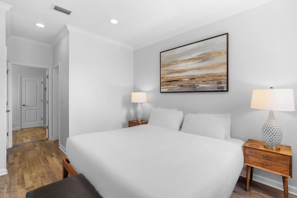 Southfields Retreat 4BR Getaway Near Laguna Beach, Carillon & Pier Park