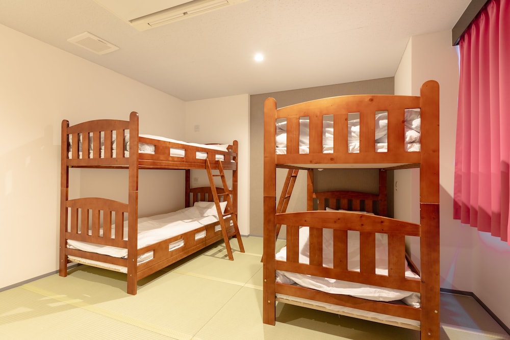 Nikko Inn Minamisenba - Hostel