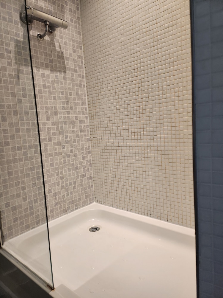 Cityscape Apartment in Rotunda Bham
