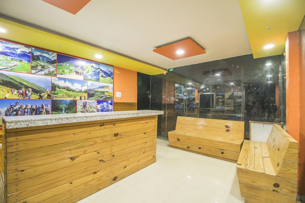 Lobby & Reception