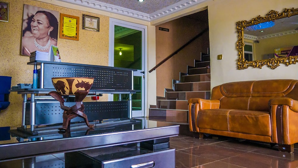 Sheilas Executive Hotel & Lodge