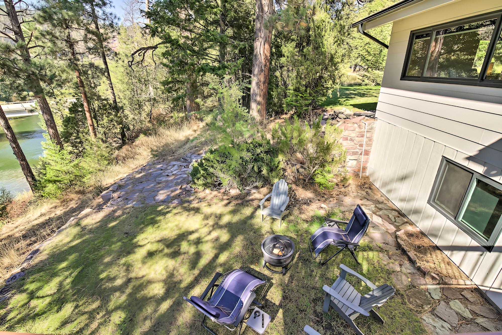 Renovated Riverfront Missoula Home w/ Deck! view 4