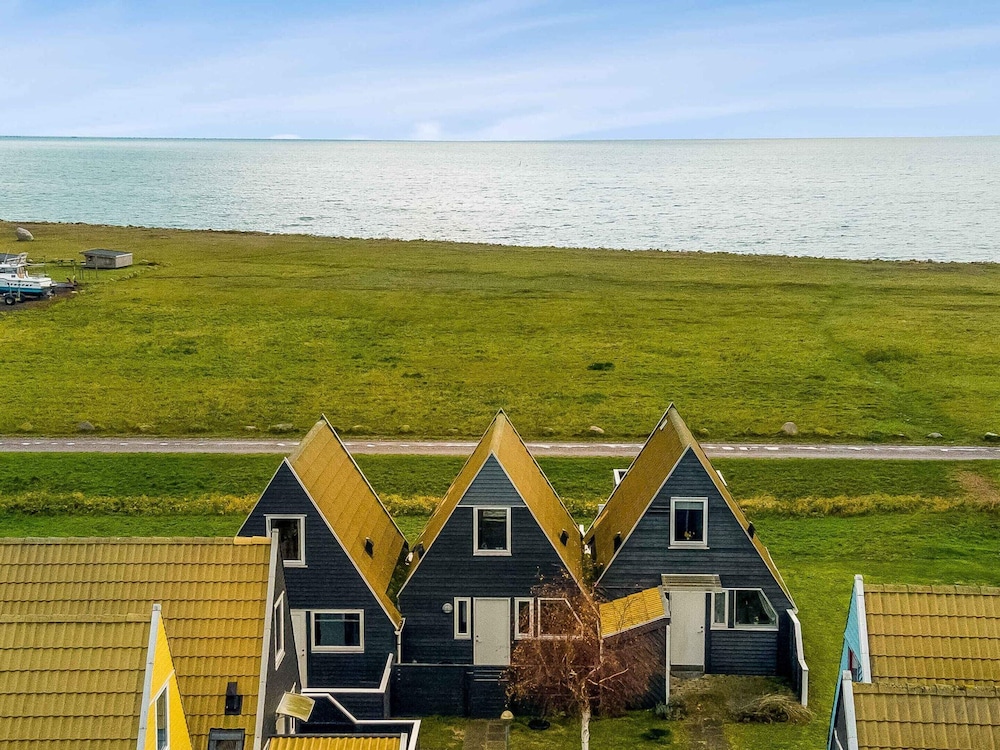 5 Star Holiday Home in Gedser