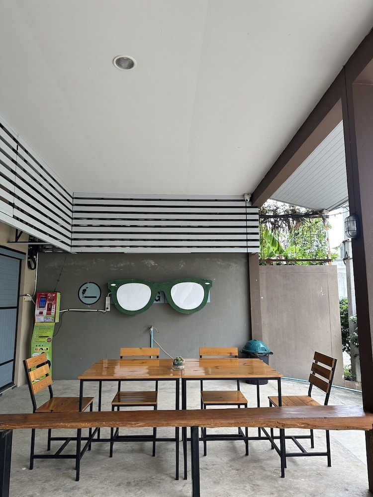 Warm Well Hostel Kanchanaburi