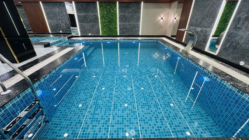 Aanchal Palace Hotel
