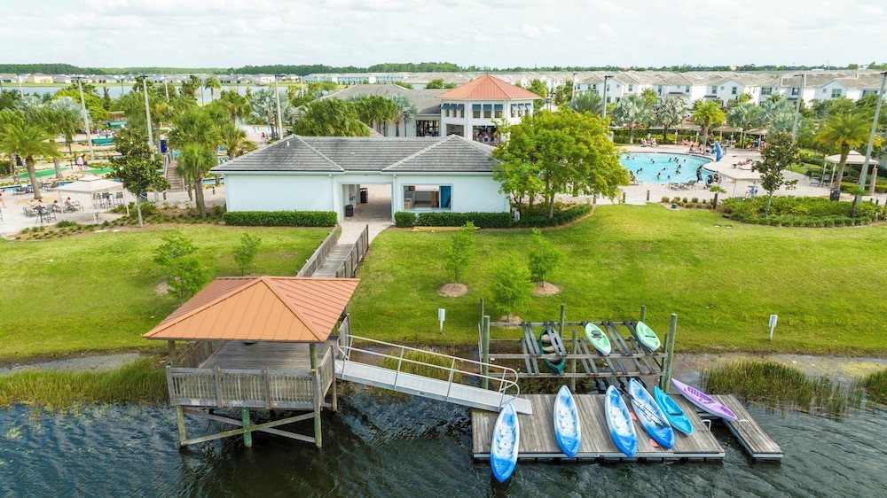 Accessible 3Bd Condo Close to Disney Storey Lake Orlando 208 3180 view 5